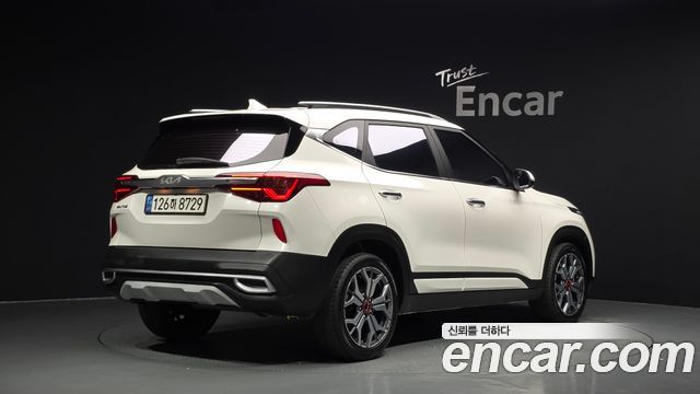 Kia Seltos 2023 — photo 2