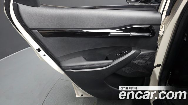 Kia Seltos 2023 — photo 15