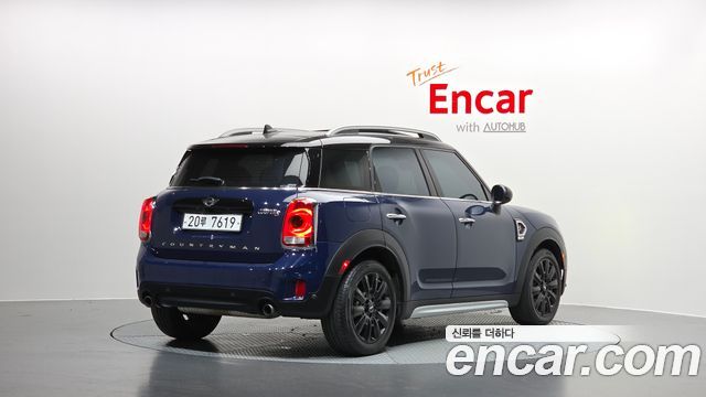 Mini Countryman 2018 — photo 2
