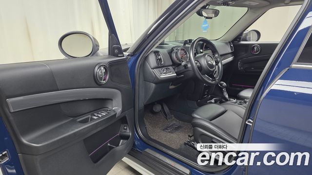 Mini Countryman 2018 — photo 13