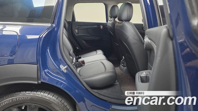 Mini Countryman 2018 — photo 17