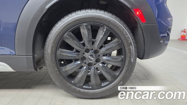 Mini Countryman 2018 — photo 7