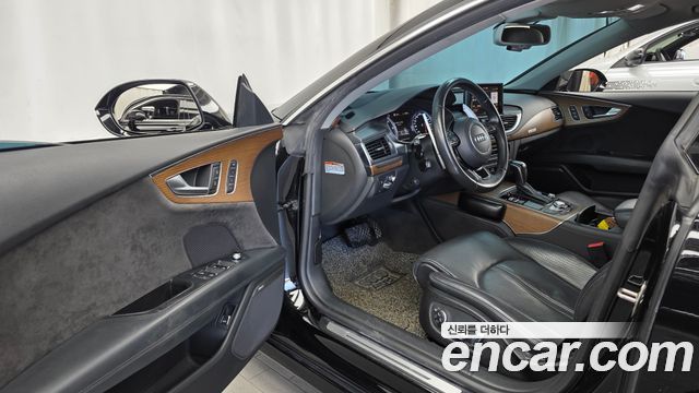 Audi A7 2016 — photo 10