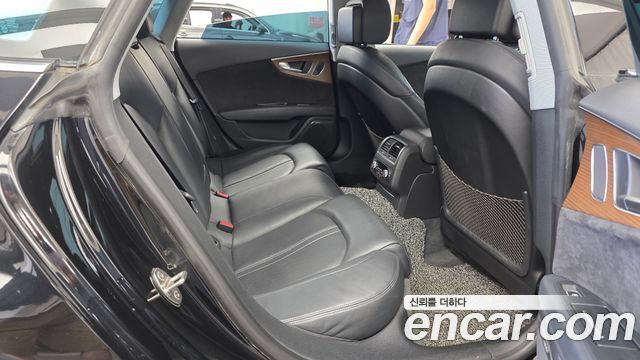 Audi A7 2016 — photo 12