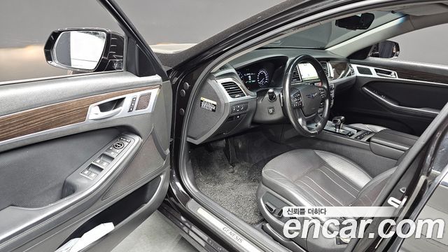 Genesis G80 2018 — photo 12