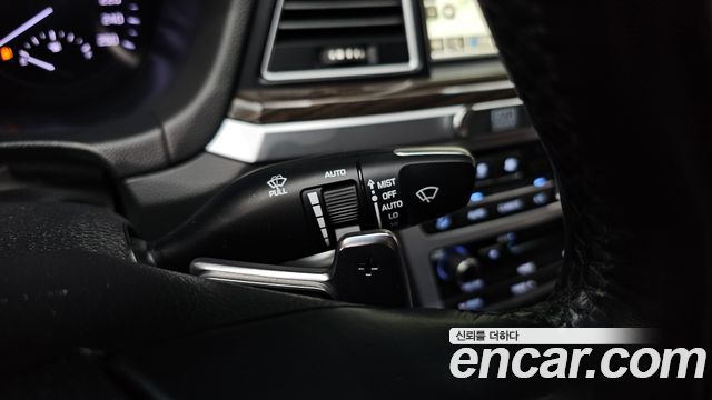 Genesis G80 2018 — photo 17