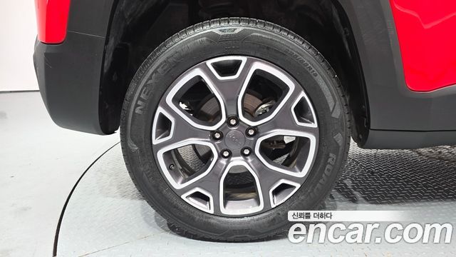 Jeep Renegade 2018 — photo 5