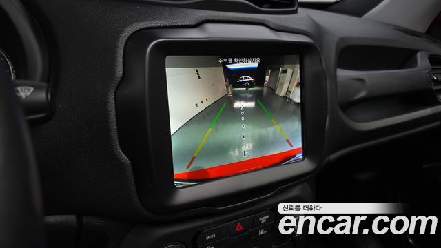 Jeep Renegade 2018 — photo 21