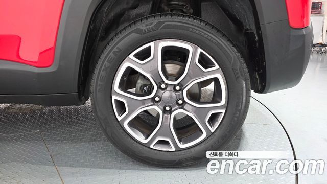 Jeep Renegade 2018 — photo 7