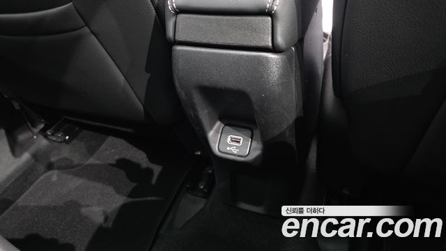 Jeep Renegade 2018 — photo 33