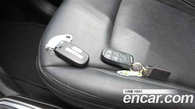 Jeep Renegade 2018 — photo 34