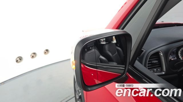 Jeep Renegade 2018 — photo 37