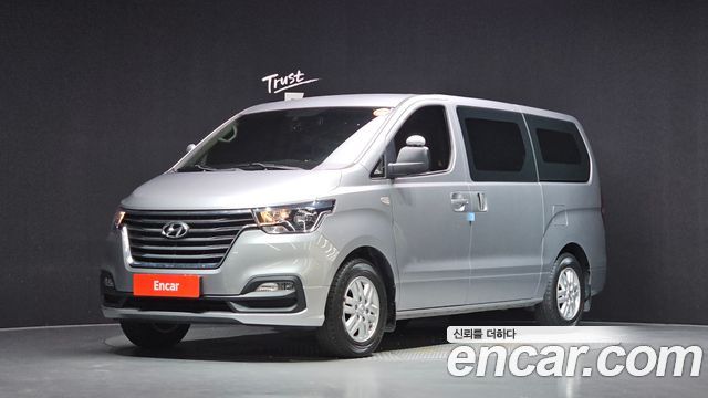 Hyundai Starex 2021 — photo 1