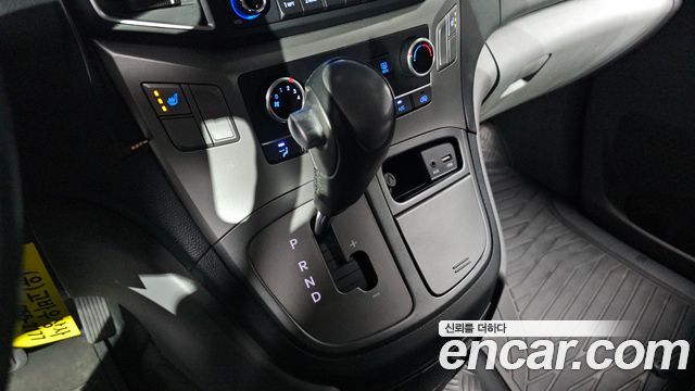 Hyundai Starex 2021 — photo 9