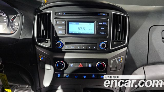 Hyundai Starex 2021 — photo 12