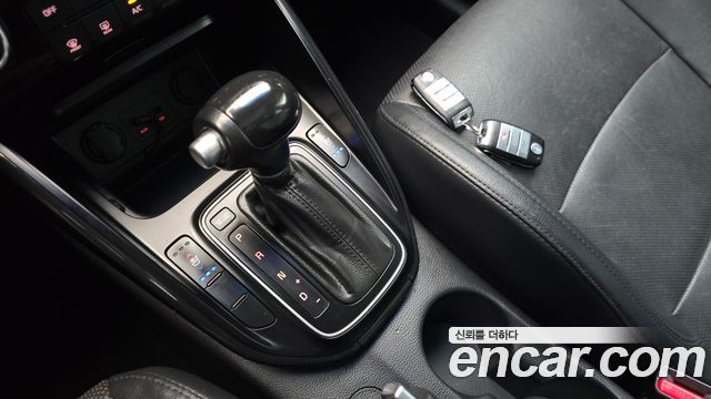 Kia Carens 2014 — photo 12
