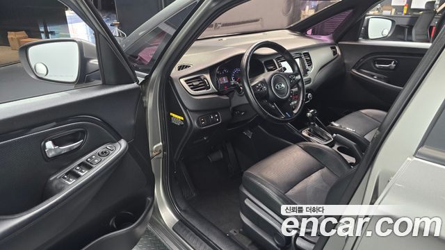 Kia Carens 2014 — photo 13