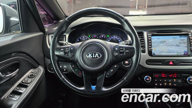 Kia Carens 2014 — photo 18