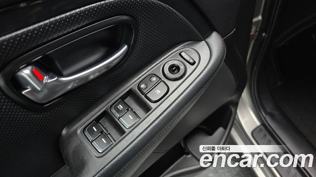 Kia Carens 2014 — photo 21
