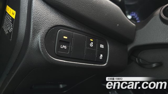 Kia Carens 2014 — photo 23