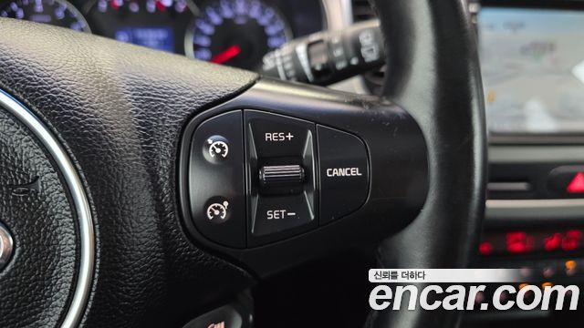 Kia Carens 2014 — photo 24