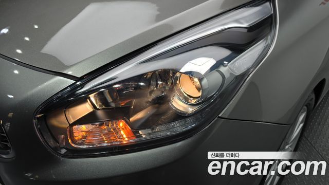 Kia Carens 2014 — photo 8
