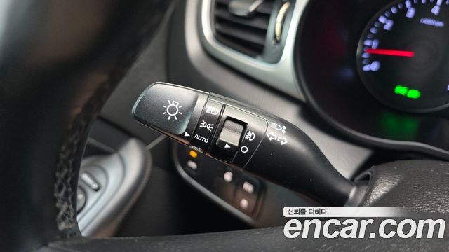 Kia Carens 2014 — photo 30