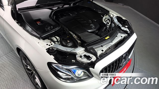 Mercedes-Benz E-Class 2017 — photo 6
