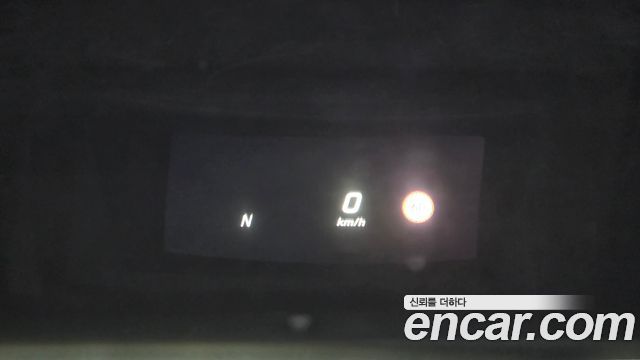 Mercedes-Benz E-Class 2017 — photo 20