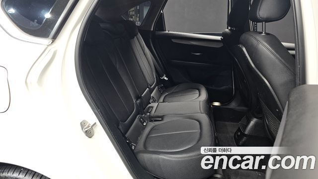 BMW 2-Series 2015 — photo 12