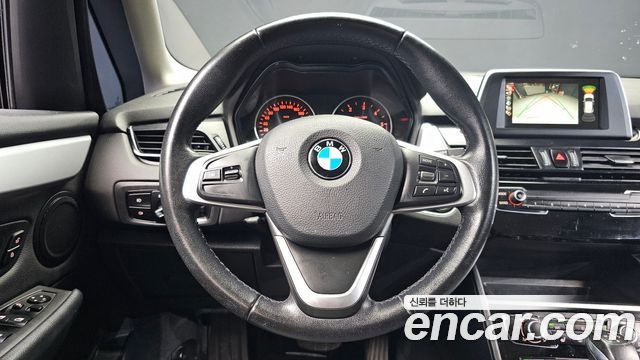 BMW 2-Series 2015 — photo 13