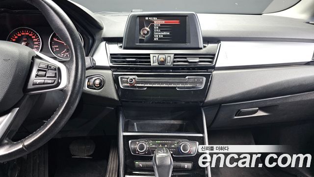 BMW 2-Series 2015 — photo 14