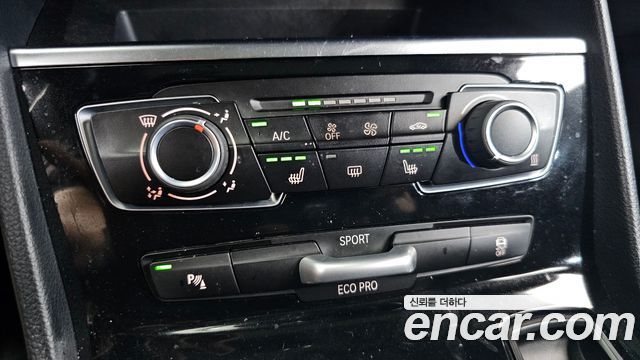 BMW 2-Series 2015 — photo 17