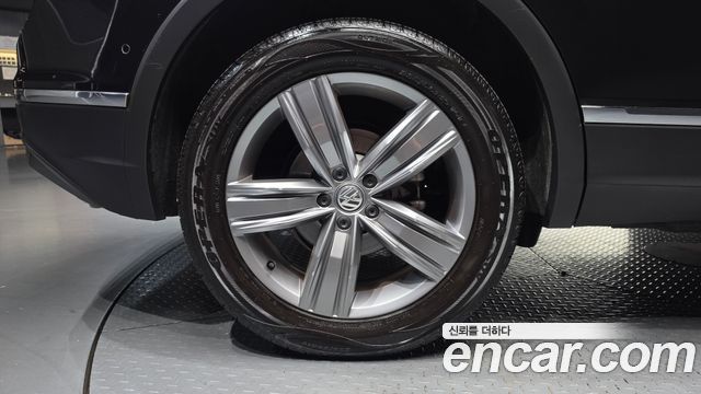 Volkswagen Tiguan 2018 — photo 7