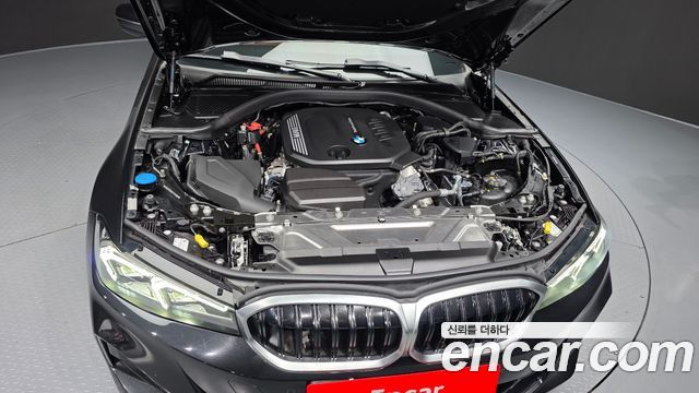 BMW 3-Series 2025 — photo 6
