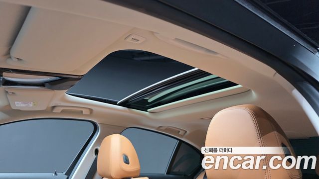 BMW 3-Series 2025 — photo 25