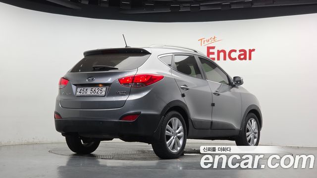 Hyundai Tucson 2010 — photo 2
