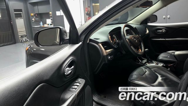 Jeep Cherokee 2014 — photo 10