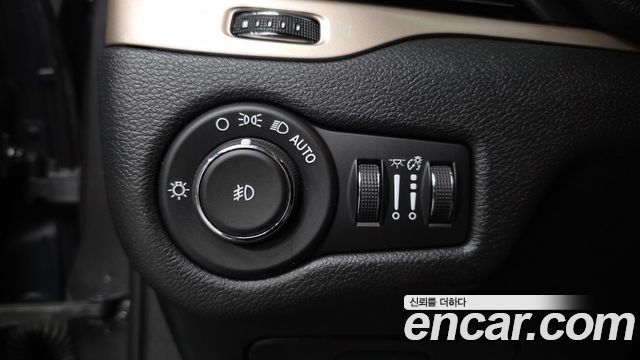 Jeep Cherokee 2014 — photo 17