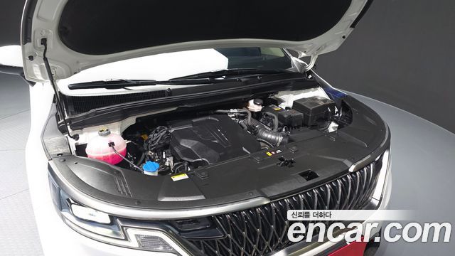 Kia Canival 2023 — photo 6