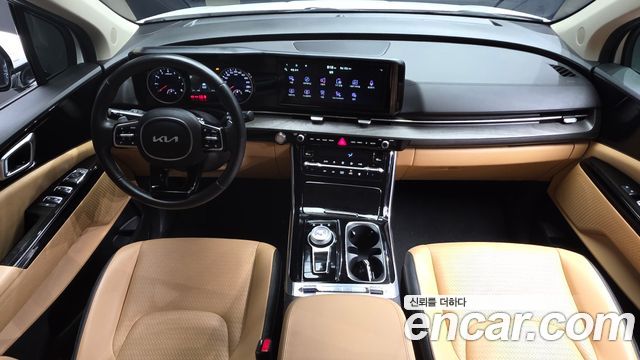 Kia Canival 2023 — photo 10