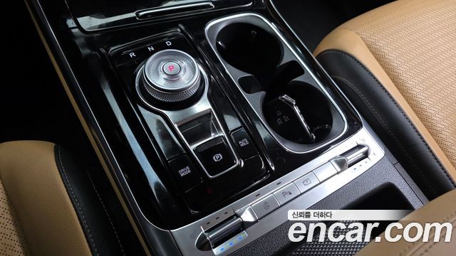 Kia Canival 2023 — photo 12