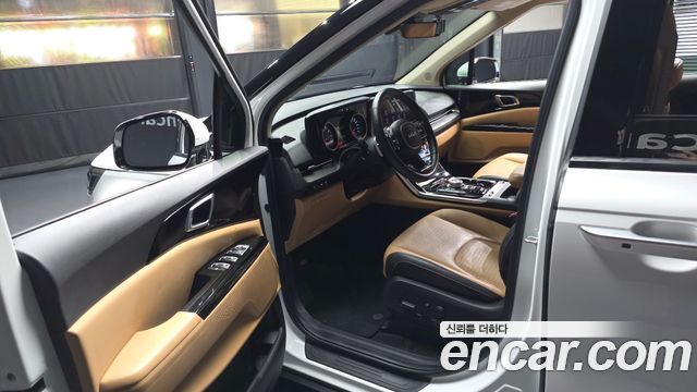 Kia Canival 2023 — photo 13