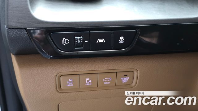 Kia Canival 2023 — photo 27