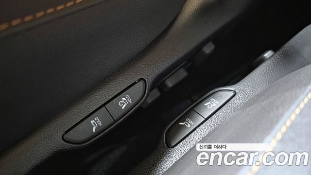 Kia Canival 2023 — photo 28