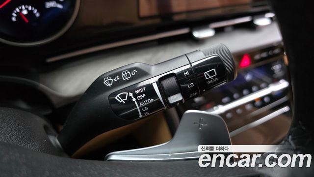 Kia Canival 2023 — photo 29