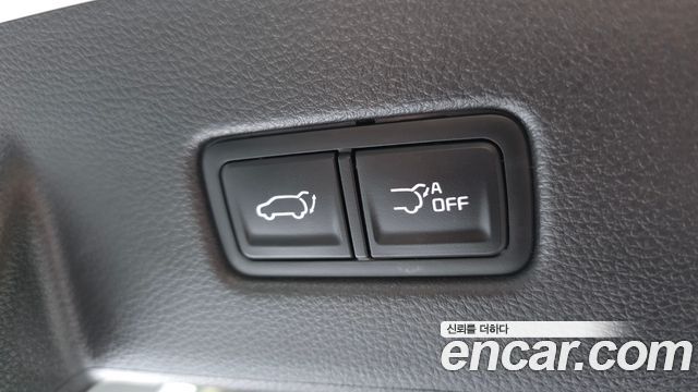 Kia Canival 2023 — photo 30