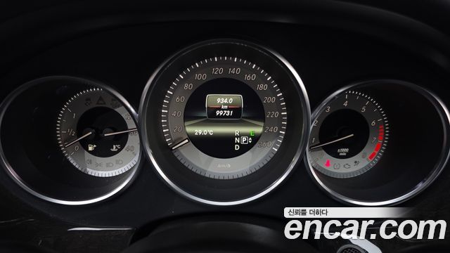 Mercedes-Benz CLS-Class 2013 — photo 8