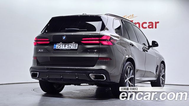 BMW X5 2026 — photo 2