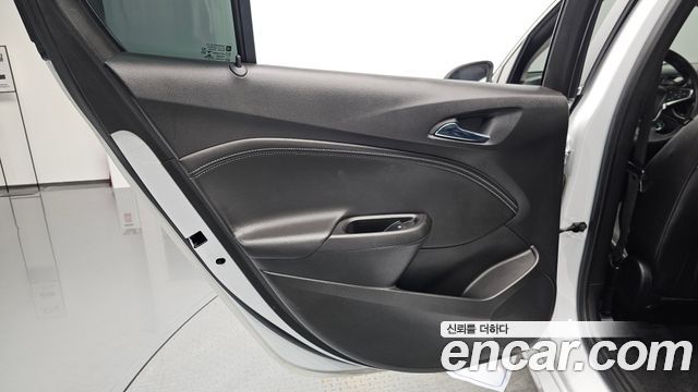 Chevrolet Korea Cruze 2017 — photo 15